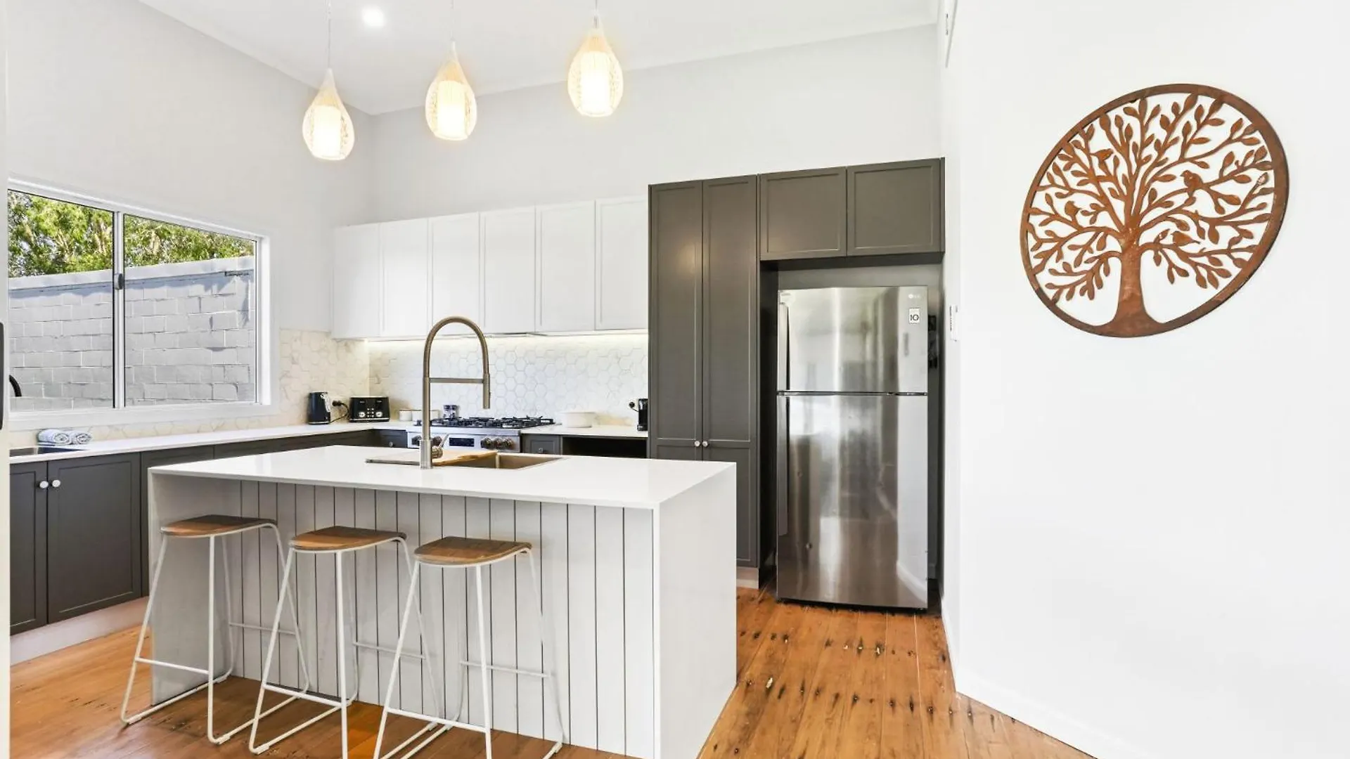 Διαμέρισμα Escape To The Loft For Your City Escape Westcourt Αυστραλία