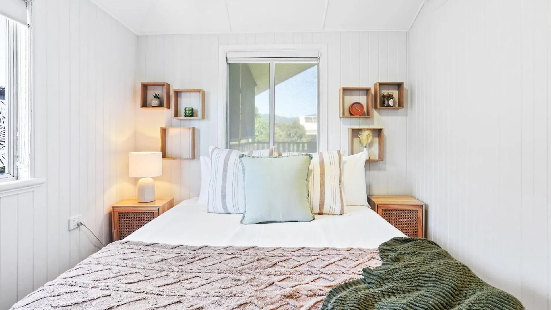 Escape To The Loft For Your City Escape Westcourt 0*,  Αυστραλία